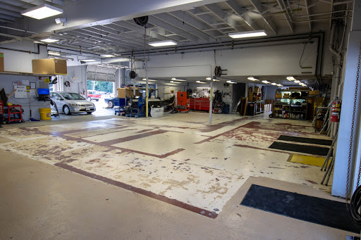 Auto Body Shop «Canyon Road Auto Body & Collision Center», reviews and photos, 9350 SW Canyon Rd, Portland, OR 97225, USA