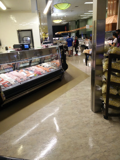 Grocery Store «Metro Market», reviews and photos, 1123 N Van Buren St, Milwaukee, WI 53202, USA