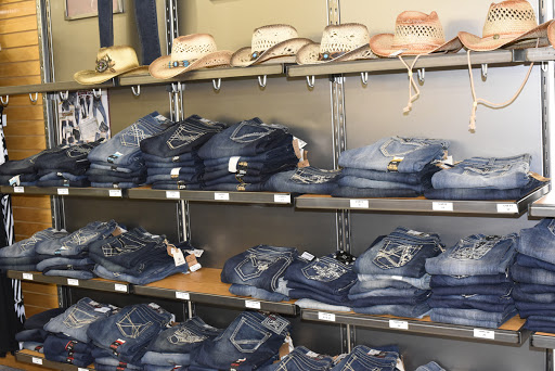 Pet Supply Store «Valley Vet Supply Retail Store», reviews and photos, 1118 Pony Express Hwy, Marysville, KS 66508, USA