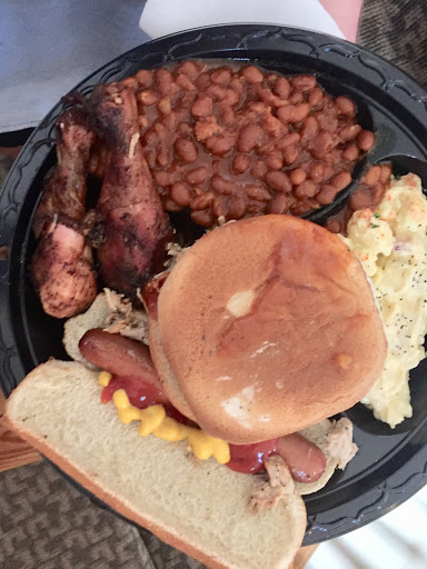 Caterer «Mobile Pig-Nic Catering», reviews and photos, 900 Commonwealth Pl, Virginia Beach, VA 23464, USA