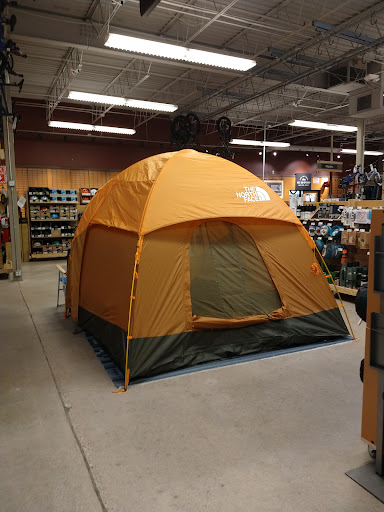Camping Store «REI», reviews and photos, 1955 County Road B2 W, Roseville, MN 55113, USA