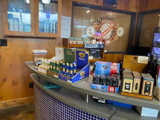 Tobacco Shop «Blue Smoke of Dallas», reviews and photos, 4560 W Mockingbird Ln, Dallas, TX 75209, USA