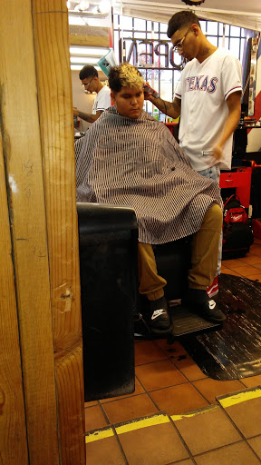 Barber Shop «Dapper G Cuts Barbershop», reviews and photos, 807 S General McMullen Dr, San Antonio, TX 78237, USA