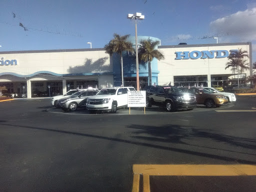 Honda Dealer «AutoNation Honda Miami Lakes», reviews and photos, 5925 NW 167th St, Hialeah, FL 33015, USA