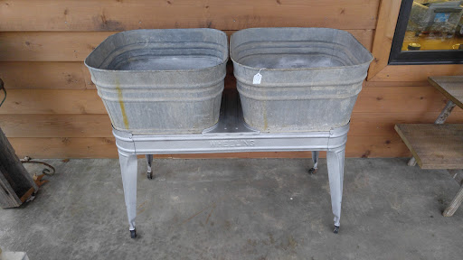 Grocery Store «Troutt Old Time General Store And Market», reviews and photos, 433 N 4th St, Paducah, KY 42001, USA