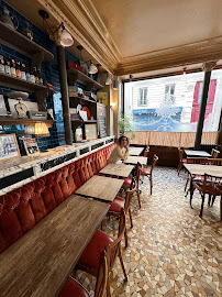 Atmosphère du Restaurant français Le Petit Pontoise à Paris - n°11