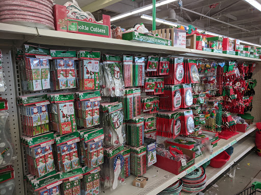 Dollar Store «Dollar Tree», reviews and photos, 312 Walnut St, Redwood City, CA 94063, USA