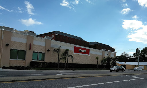 Office Supply Store «Staples», reviews and photos, 1900 Fruitville Rd, Sarasota, FL 34236, USA