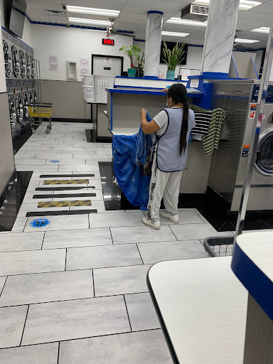 Laundromat «Express Coin Laundry», reviews and photos, 11727 Hadley St, Whittier, CA 90601, USA