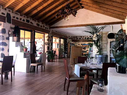 Restaurante Casa Marcos - Los, C. de los Geranios, 10, 35640 Villaverde, Las Palmas, Spain
