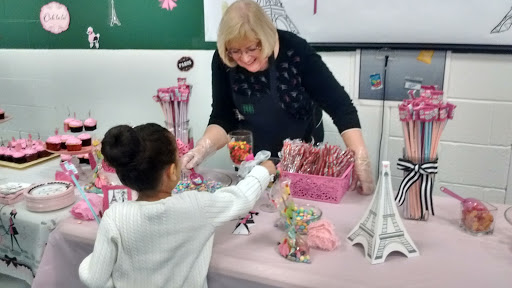 Florist «K & V Florist», reviews and photos, 23 Fee Fee Rd, Maryland Heights, MO 63043, USA