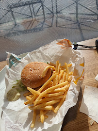 Cheeseburger du Restauration rapide McDonald's Sèvres à Sèvres - n°2