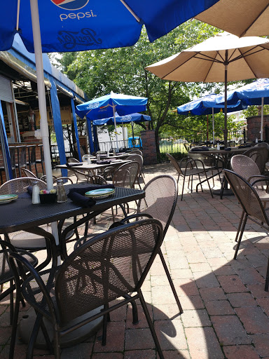 American Restaurant Backyard Grill Bar Restaurant Reviews And