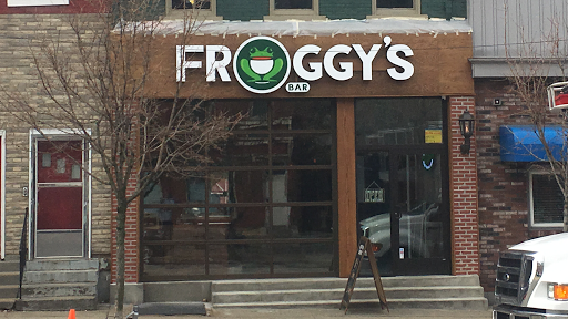 Froggy's Bar