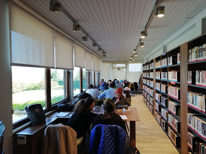 İBB Sarıyer Kütüphanesi