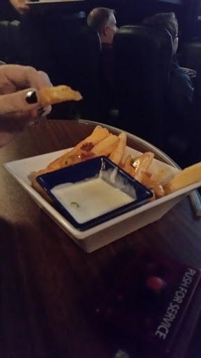 Movie Theater «Studio Movie Grill», reviews and photos, 8954 S. Broadway Ave., Tyler, TX 75703, USA