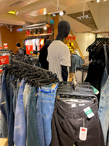 Lojas para comprar calças de homem Lisbon