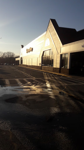 Supermarket «Super Stop & Shop», reviews and photos, 829 Worcester St, Natick, MA 01760, USA