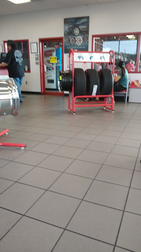 Tire Shop «Discount Tire Store - Sanford, FL», reviews and photos, 3513 S Orlando Dr, Sanford, FL 32773, USA