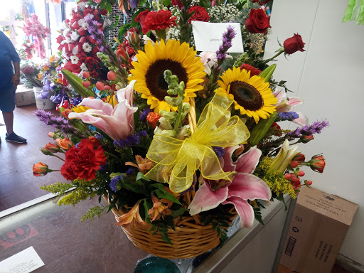 Send Your Love Flowers & Balloons, 1417 SW Military Dr, San Antonio, TX 78221, USA, 