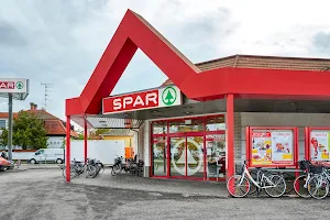 SPAR szupermarket image