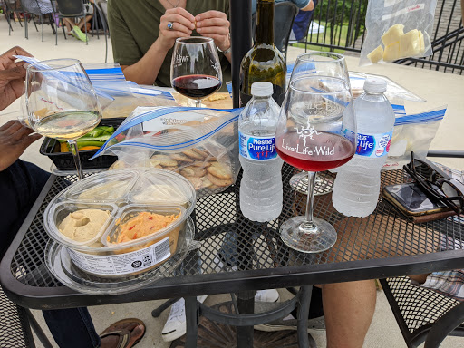 Winery «Wild Sun Winery», reviews and photos, 4830 Pioneer Rd, Hillsboro, MO 63050, USA