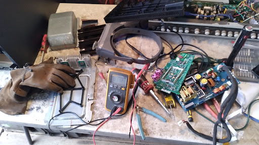 ELECTRONIC MAN. MUSIC COMPANY repair amplifiers and all musical instruments.repair all electronics.