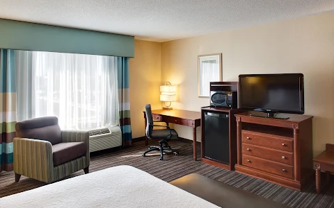 Hampton Inn & Suites by Hilton Toronto Airport image