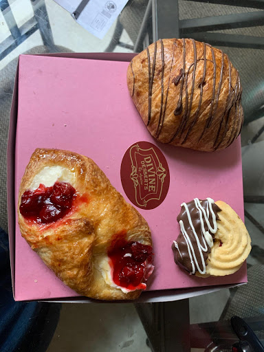 Dessert Restaurant «Divine Desserts by Aguirre», reviews and photos, 6045 S Walnut St, Loomis, CA 95650, USA