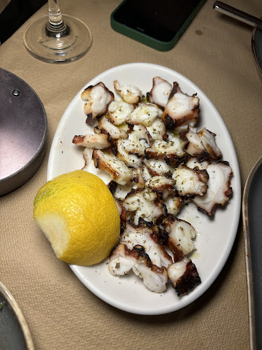 Σχόλια και κριτικές για το Seafood fish restaurant Halaris