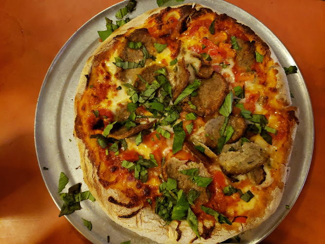 #5 best pizza place in Boston - Regina Pizzeria