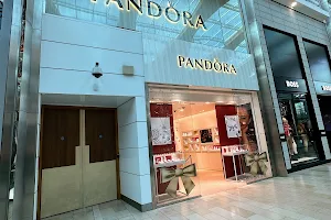Pandora Leicester Highcross image