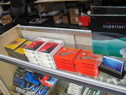 Computer Repair Service «Chicago Community Computer Service», reviews and photos, 8251 S Kedzie Ave, Chicago, IL 60652, USA