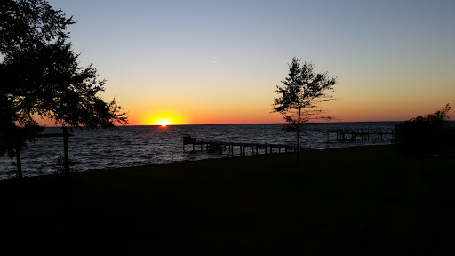 Golf Club «Kilmarlic Golf Club», reviews and photos, 215 West Side Ln, Powells Point, NC 27966, USA