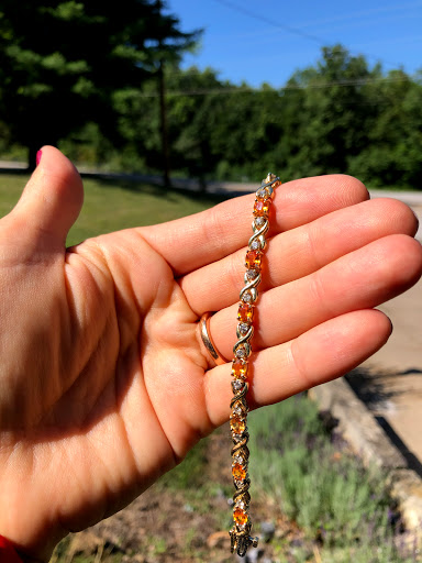 Pawn Shop «Money & More», reviews and photos, 1025 S Riverside Dr, Iowa City, IA 52246, USA