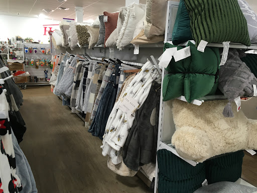 Department Store «HomeGoods», reviews and photos, 6000 Northgate Dr, San Rafael, CA 94903, USA