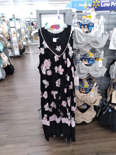 Discount Store «Walmart», reviews and photos, 254 Lowell Rd, Hudson, NH 03051, USA