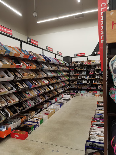 Shoe Store «Off Broadway Shoe Warehouse», reviews and photos, 2604 Sawgrass Mills Cir #1115, Sunrise, FL 33323, USA
