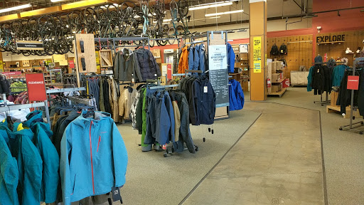 Camping Store «REI», reviews and photos, 279 Salem St, Reading, MA 01867, USA