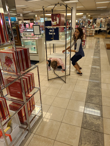 Shopping Mall «Apple Blossom Mall», reviews and photos, 1850 Apple Blossom Dr, Winchester, VA 22601, USA