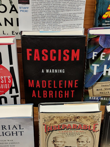 Book Store «Walden Pond Bookstore», reviews and photos, 3316 Grand Ave, Oakland, CA 94610, USA