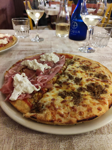 Pizza per Caso - B&B Le Quattro Coppe in San Martino della Battaglia, Provincia di Brescia