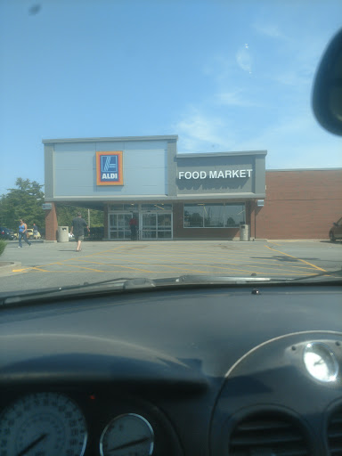 Supermarket «ALDI», reviews and photos, 1716 Vandalia St, Collinsville, IL 62234, USA