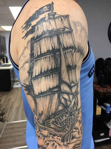 Tattoo Shop «Pink Raven Tattoos», reviews and photos, 219 Broadway #4, Saratoga Springs, NY 12866, USA