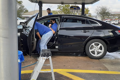 Downtowner Car Wash (Del Prado Blvd)