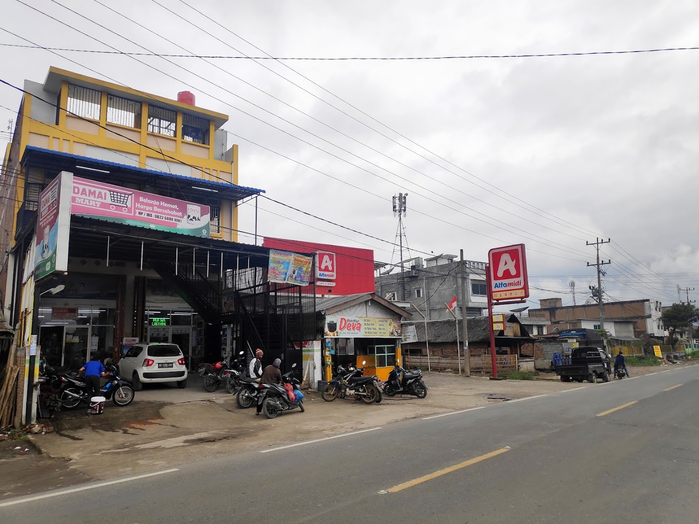 Gambar Damai Mart Lau Cimba