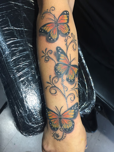 Explore bite me tattoo ideas, creative tattoo ideas in Albuquerque, available at Tattoosbyfrankieg