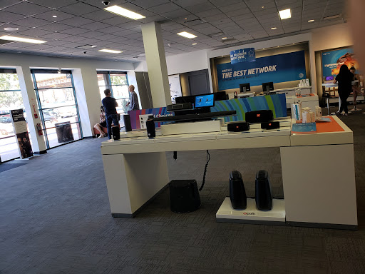 Cell Phone Store «AT&T», reviews and photos, 8657 Villa La Jolla Dr #131, La Jolla, CA 92037, USA