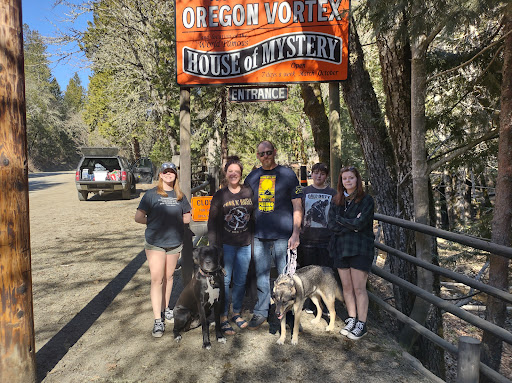 Tourist Attraction «Oregon Vortex», reviews and photos, 4303 Sardine Creek L Fork Rd, Gold Hill, OR 97525, USA