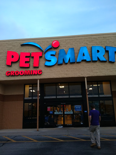 Pet Supply Store «PetSmart», reviews and photos, 1300 John F Kennedy Rd, Dubuque, IA 52002, USA